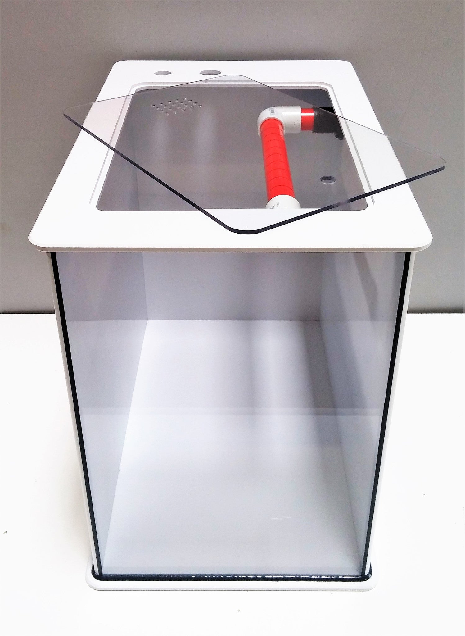 REF#: PVCSR104 - PVC/Acrylic Hybrid Sump and Refugium Combo